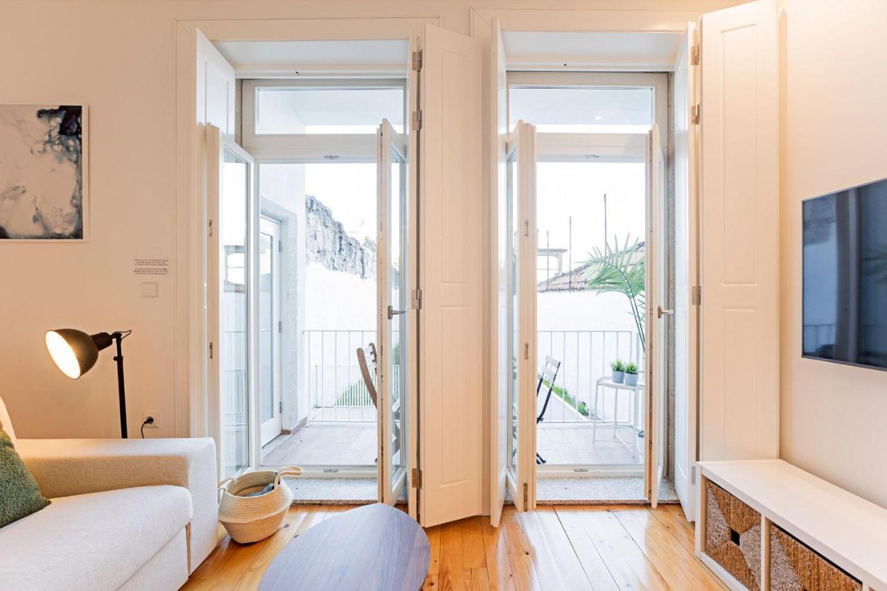 Wonderful Duplex W Private Patio & Ac By Lovelystay Porto Ngoại thất bức ảnh