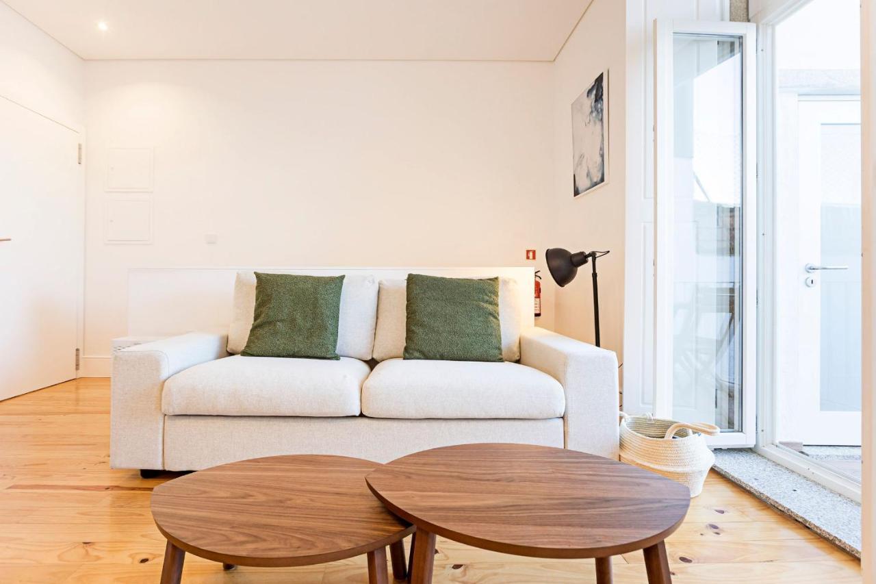 Wonderful Duplex W Private Patio & Ac By Lovelystay Porto Ngoại thất bức ảnh